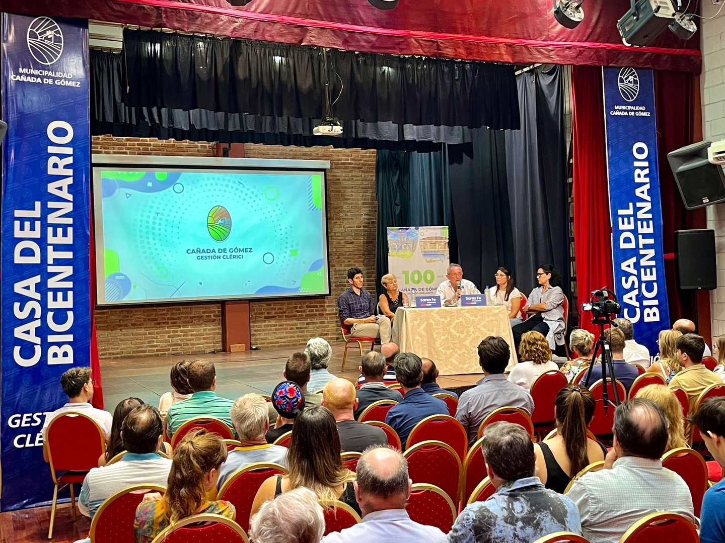 ENCUENTRO DEL MIMISTRO DE PRODUCCIÓN, CIENCIA Y TECNOLOGÍA DE SANTA FE CON PRODUCTORES AGROPECUARIOS.